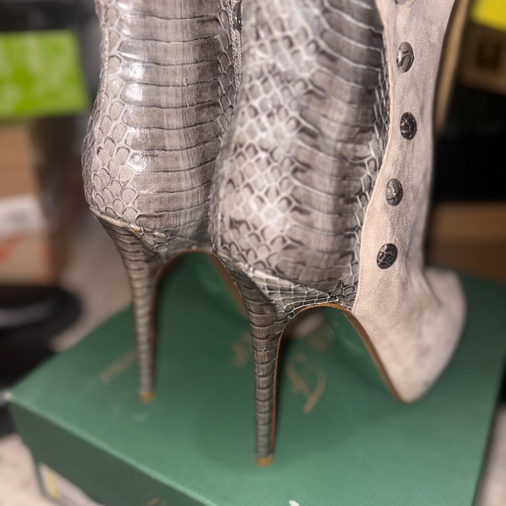 Lisa Pliner Boot - image 3